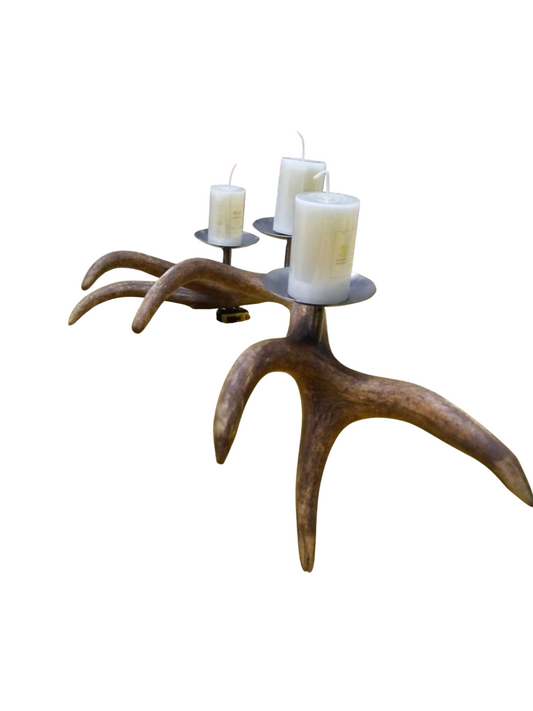 Candelabro Asta de Ciervo Rojo 66 cm.